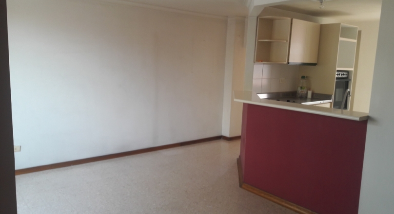 APTO LAURELES CERCA A BULERIAS Cod. AP-529